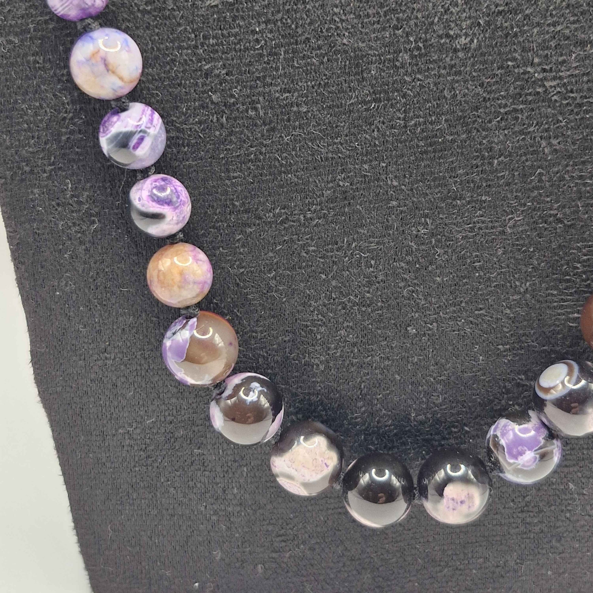 AKAATTI Kivikaulakoru 86cm - Pitkä Statement Voimakoru Kerroksittain