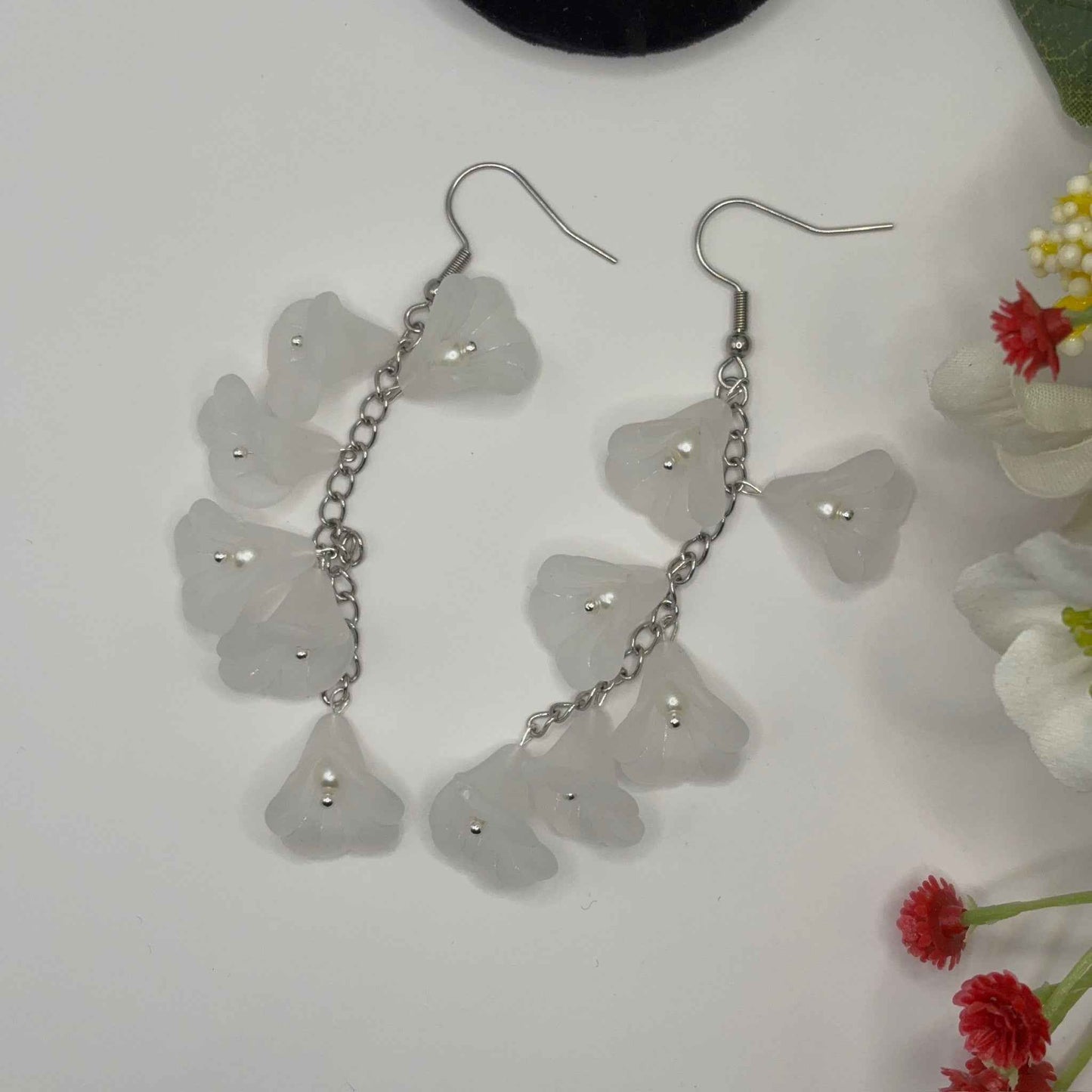 TRUMPETTI Korvakorut - Akryyli & Lasihelmet 9cm